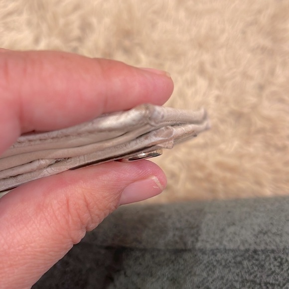 Gucci bifold wallet - Picture 8 of 16